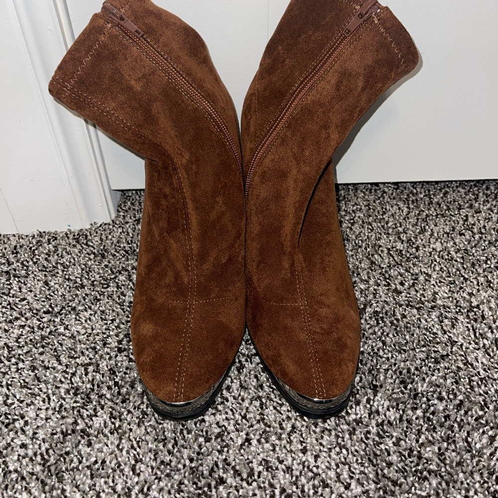 Brown Suede Women's Boots